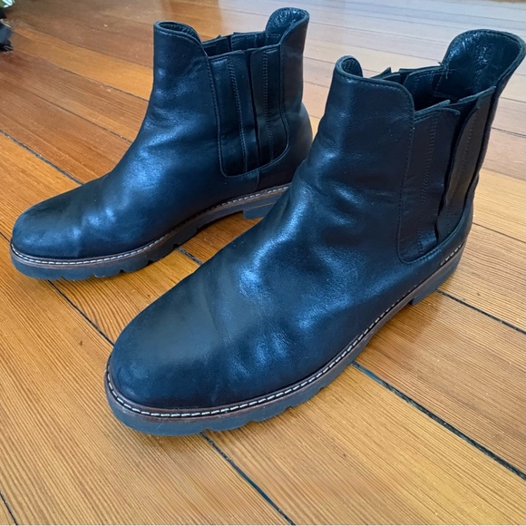 Stuart Weitzman Soft Leather Chelsea Boots Size 7.5 B Black With Brown Trim - Picture 10 of 14